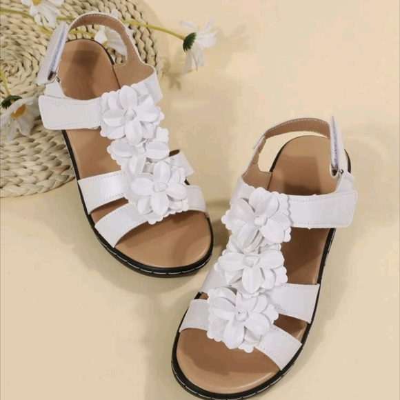 EMERY ROSE Elegant Slingback Wedge Sandals Women Appliques Decor Sandals - Picture 11 of 17